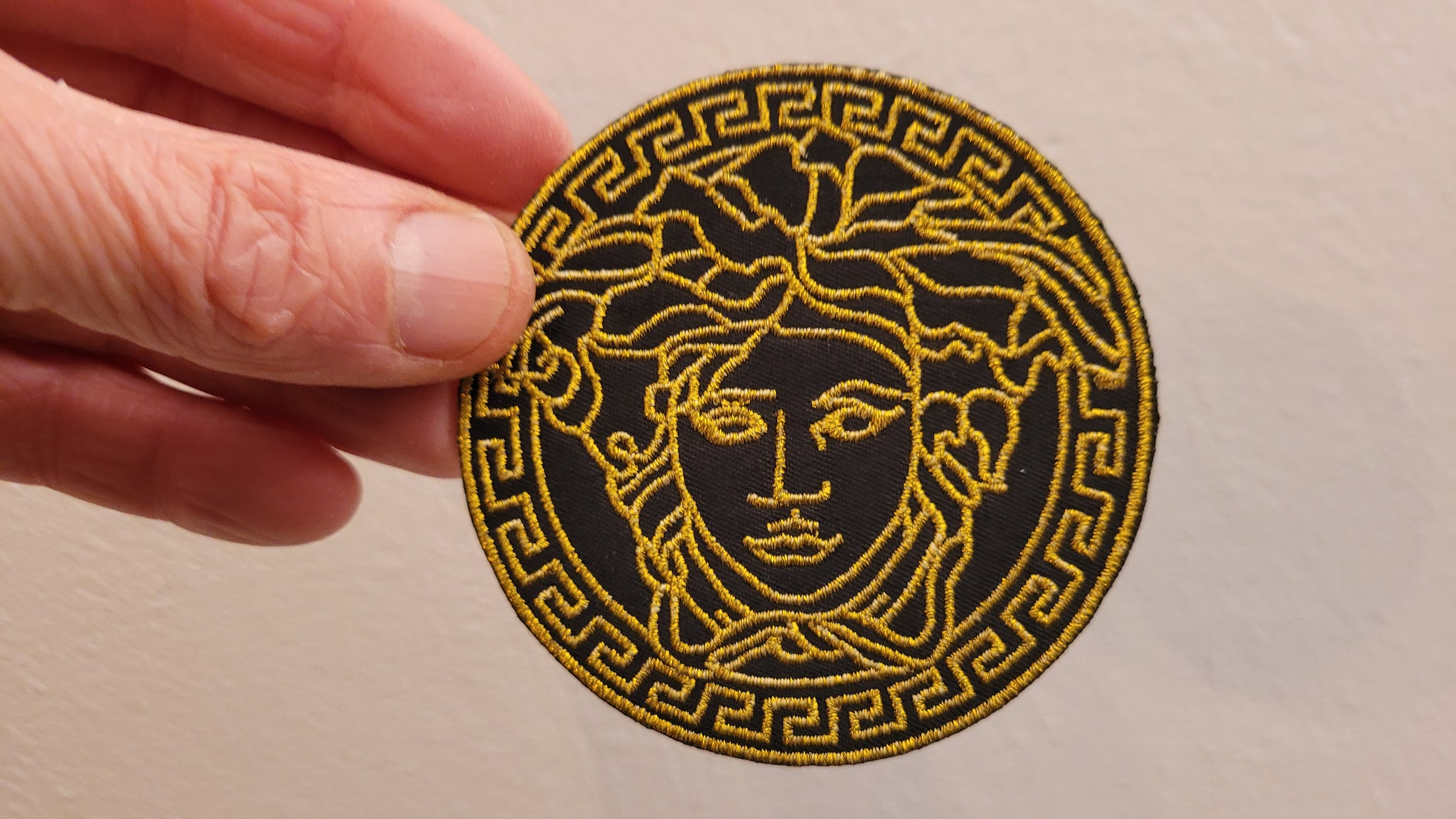 Embroidered patch Versace Logo – Customeazy