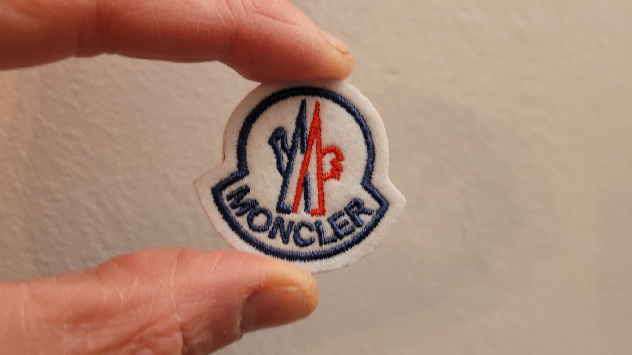 Moncler Patch Logo Customeazy moncler-patch-logo-customeazy